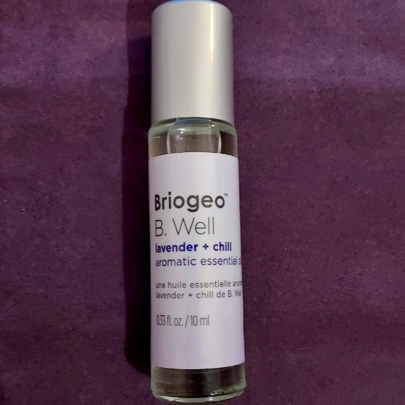 Briogeo B. Well Lavender + Chill Aromatic Essential Oil Amethyst Crystal Roll-On - Picture 2 of 2